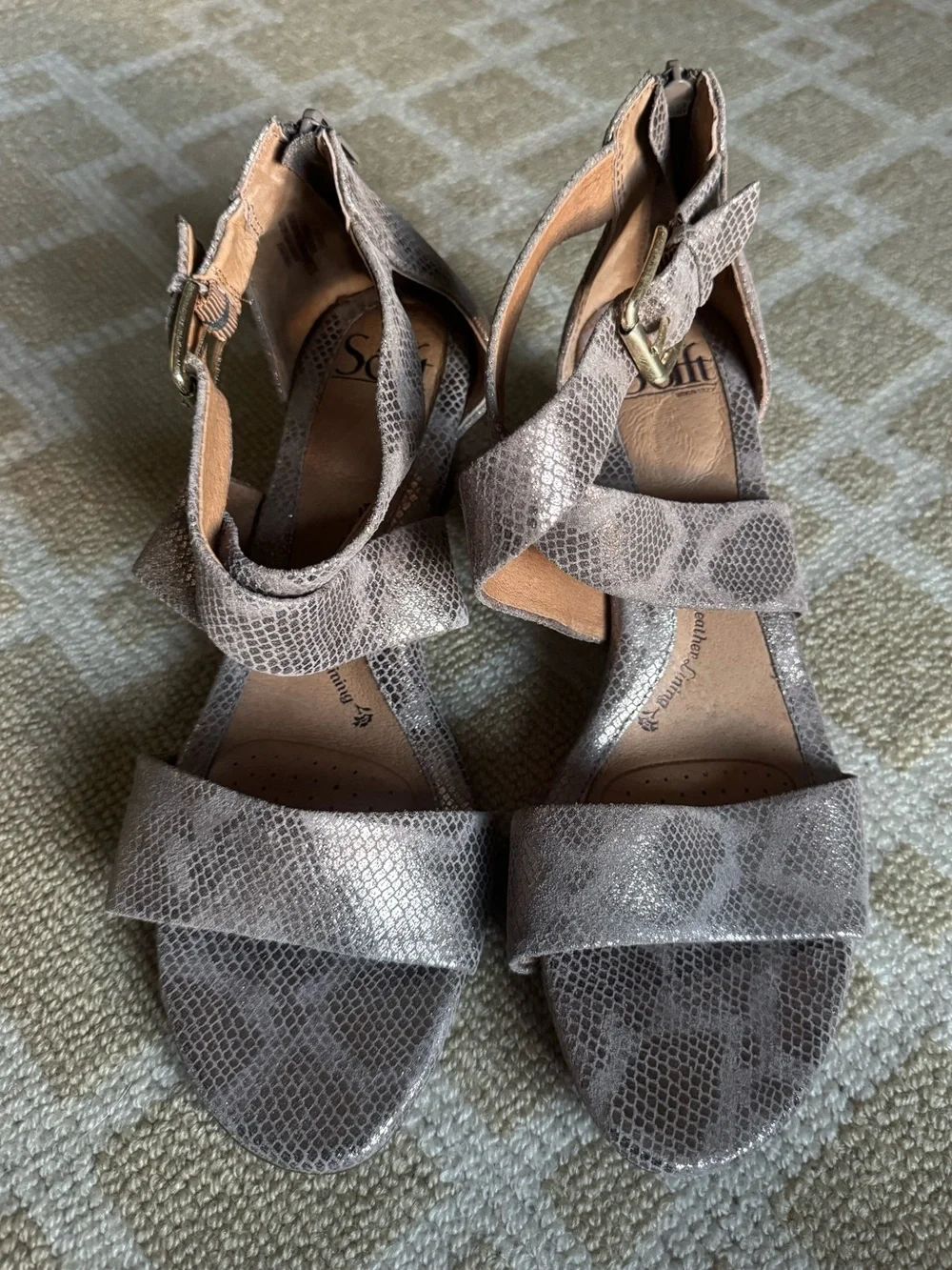 Sofft Metallic Snakeskin Leather Strappy Wedge Sandals Taupe Size 9.5